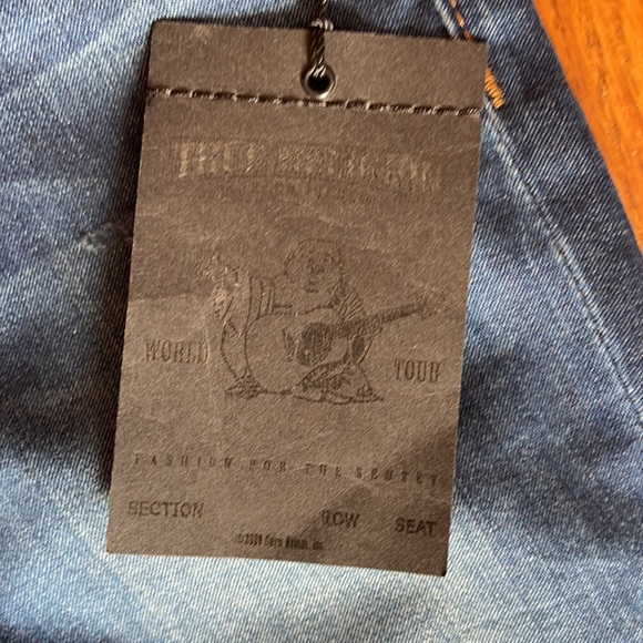 TRUE RELIGION VICTORIA SKINNY JEANS 👖 NWT